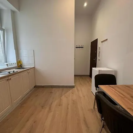 Apartahotel Golebia-plus 3*