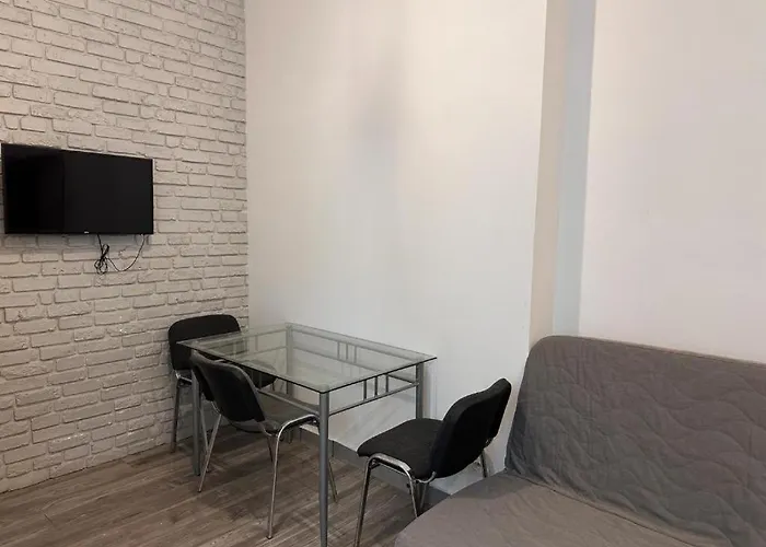 Ξενοδοχείο με διαμερίσματα Golebia-plus 3*